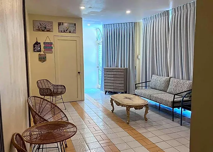 Side Hotell Lapu-Lapu City
